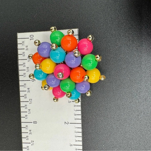 Confetti Pop Vintage Starburst Clip On Earrings - Picture 4 of 8